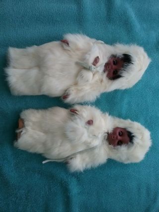 Vintage Eskimo Doll in fur and leather shoes with papooses - set of 2 dolls 2