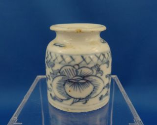 Antique Chinese Blue & White Porcelain Hand Painted Inkwell Bottle Ming Or Qing