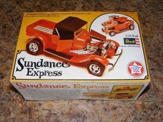 Vintage Revell Sundance Express 1/25 Scale Model Kit