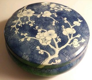 Vtg Daher Decorated Ware Cherry Blossoms Blue And White Tin Trinket Box England