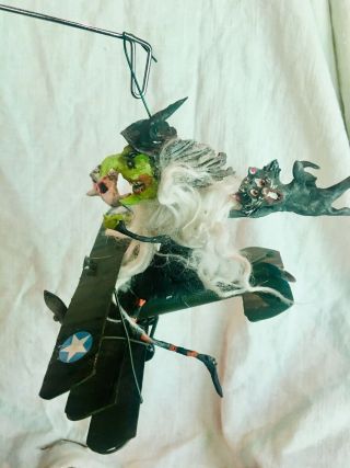 Primitive Handsculpted Halloween Vintage Style Witch In Flying Airplane 71/2”