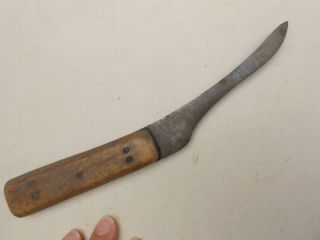 Antique I Wilson Trade Era Carbon Steel Skinning Knife Heavily Sharpened 5