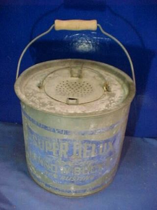 Vintage Deluxe Galvanized Metal Floating Minnow Bucket