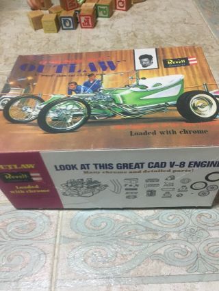Vintage Revell Ed “big Daddy” Roth’s Outlaw Model Car Kit 1/25