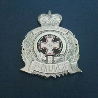 Vintage Obsolete Queensland Police Hat Badge