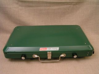 1970 ' s Vintage Coleman Deluxe 2 - Burner Propane Camp Stove w/Box 5410A700 - 2