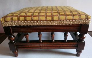 Edwardian Wooden Footstool With Turned Spindles In A Gallery Surround.  V.  Pretty
