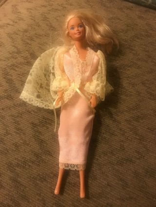 Vintage Mattel Barbie With Blonde Hair And Blue Eyes 1966 Twist Turn Knees Bend