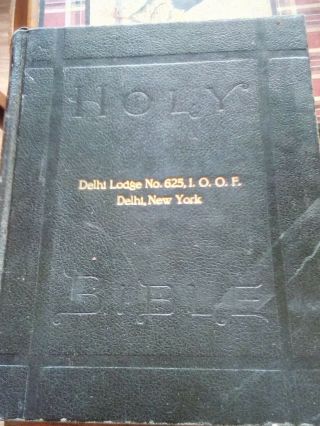 Old Holy Bible Odd fellows Delhi Lodge no.  625 I.  O.  O F Delhi N Y Tongues 2
