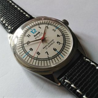 White Dial Military Style Hmt Pilot Indian Hand Winding Wristwatch.  17 Jewels