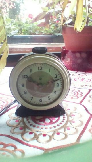 Vintage Bakelite Clock.  Art Deco Electric Alarm Clock.  Ferranti Make.