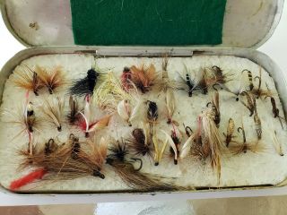 Vintage Scovill Aluminum Fly Fishing Lure Box With Assorted Flies