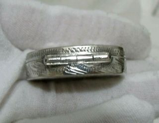 VINTAGE SOLID 800/900 SILVER ENGRAVED CONTINENTAL DEEP PILL PATCH OR SNUFF BOX. 5