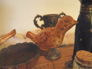 Adorable OLD Vintage Mini Cast Iron Birdbath with 2 Birds Time Worn Rusty Patina 6