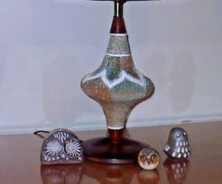 Vintage Mid Century Modern Clay Textured Table Lamp Teak Wood Blue Green Orange