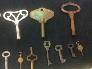 Joblot Old Antique Vintage Clock Keys Winding Mantle Lock Movement