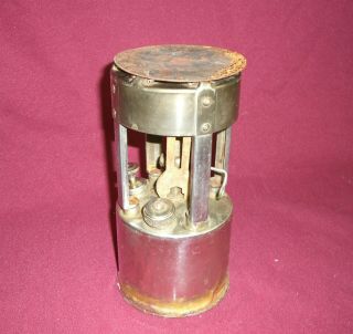 COLEMAN No.  530 A47 Vintage Pocket size GI Camping Stove w/ Wrench & Case 3
