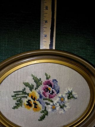 VTG.  ANTIQUE HAND EMBROIDERED PICTURE CROSS STITCH FLOWERS IN A PLASTER FRAME 5