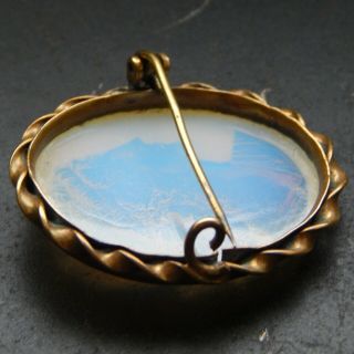 A very fine,  rare unusual antique opalescent glass costume jewellery cameo brooch 5