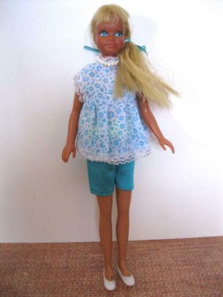1971 Vintage Malibu Skipper Doll In Summer Shorts/flat Shoes Outfit 1970s Suntan