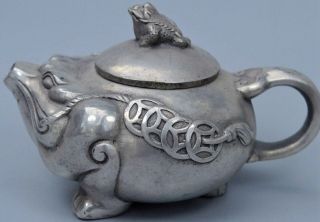 Collectable Handwork Souvenir Art Miao Silver Carve Toad Royal Noble Old Tea Pot