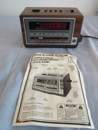 Vintage General Electric Alarm Clock Am/fm Radio 7 - 4601a