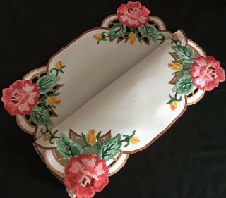 Pretty Vintage Linen Hand Embroidered Tray Cloth Roses & Rose Buds/cutwork