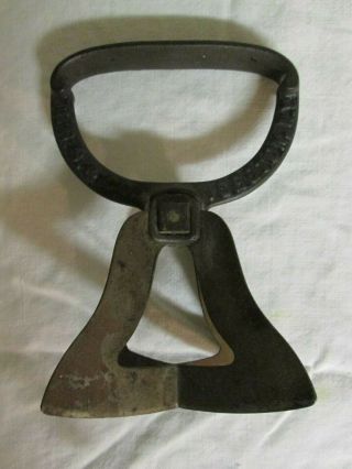 Antique Nelson R.  Streeter & Co.  N.  R.  S.  & Co. ,  Pat.  May 2,  1893 Food Chopper