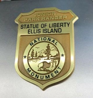 Statue Of Liberty Ellis Island National Monument Junior Ranger Badge Pin Back