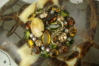 VTG Antiqued Gold Tone Brown Amber Green Rhinestone w/ Cabochon Givre Pin Brooch 3