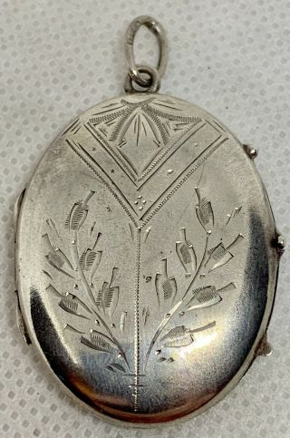 Antique Victorian Era Hand Carved Stearling Silver Locket