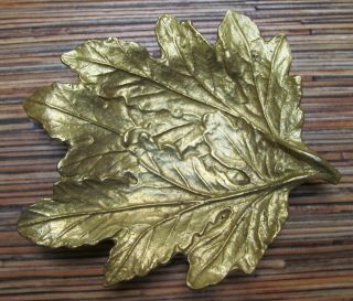 Vintage 1948 Virginia Metalcrafters Chrysanthemum Leaf Brass Ashtray Mid - Century