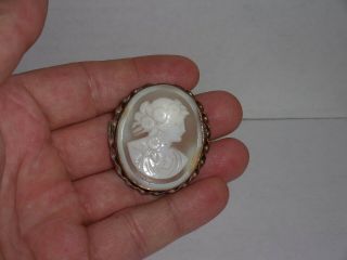 Antique Victorian Gold Carved Lady Cameo High Relief Conch Shell Brooch