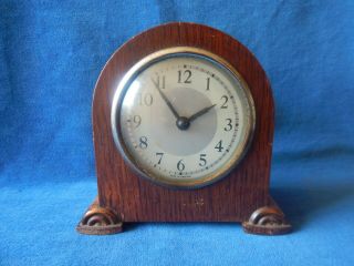 Vintage Wood Wind Up Mantle Clock