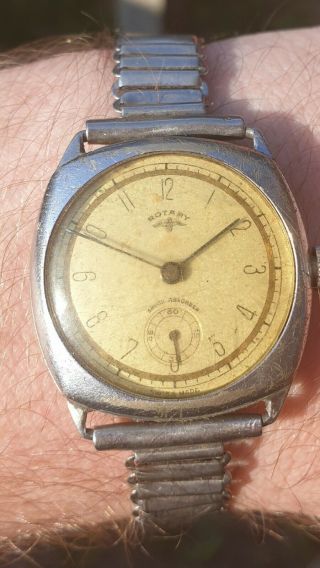 Rotary 15 Jewels Vintage Fixed Lug Cal 1/440v Square Cased Watch.