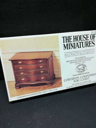 X - Acto The House Of Miniatures Chippendale Serpentine Chest 40050