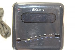 SONY Alarm Clock Dream Machine AM FM Digital Radio ICF - C101W White 2