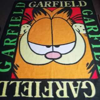 Garfield Hi - pile Throw Reversible Colorful,  Blanket plus Sticker 2