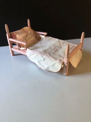 Vintage Ginny Doll Wooden Pink Bed W.  Mattress,  Sheet,  Pillow,  Quilt,  Bedspread