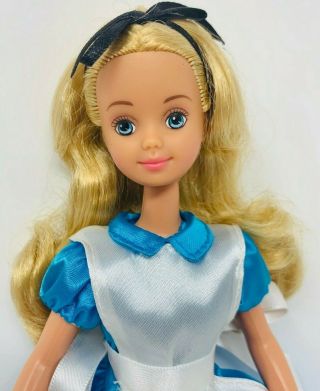 1998 Disney Alice In Wonderland Skipper Doll - Barbie - 21933 Mattel