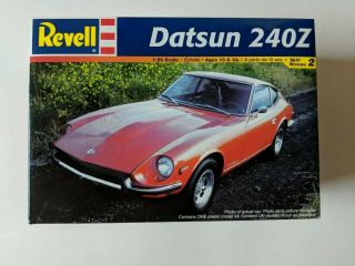 Datsun 240z Sports Car Revell Model Kit 1: 25 Scale