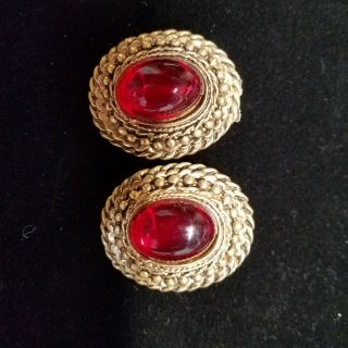 Gold Tone Red Jewel Oval 1 1/4 