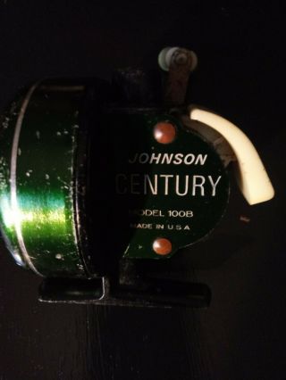 Johnson Century 100b Spincasting Reel