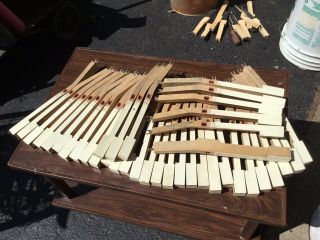 Antique Piano Keys For Craft Or Restoration Projects Wood Arm 38 White 20 Black