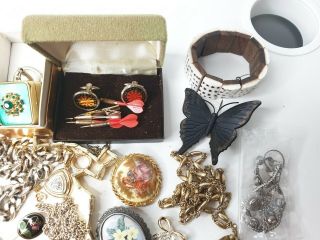 Antique or Vintage Mixed Bundle Costume Jewellery Car Boot Joblot Brooch Beads 4