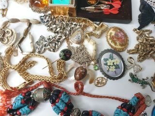 Antique or Vintage Mixed Bundle Costume Jewellery Car Boot Joblot Brooch Beads 6