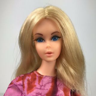 Vintage 1970’s Live Action Barbie Tnt Mod Rooted Lashes Twist N Turn