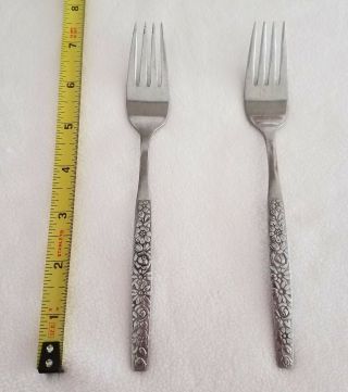Vintage Wm A.  Rogers Deluxe Stainless Oneida Ltd.  Malibu Floral Pattern Forks