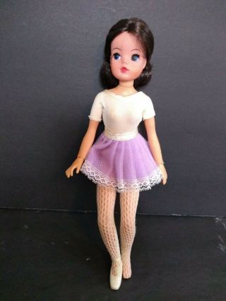 Vintage Pedigree Sindy Doll - 11.  5 " - Black Hair - Ballerina Outfit 033050x
