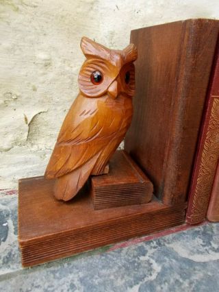 VINTAGE WOODEN BOOKENDS WITH FIGURES OF CARVED OWLS PLUS THREE ANTIQUE BOOKS 5